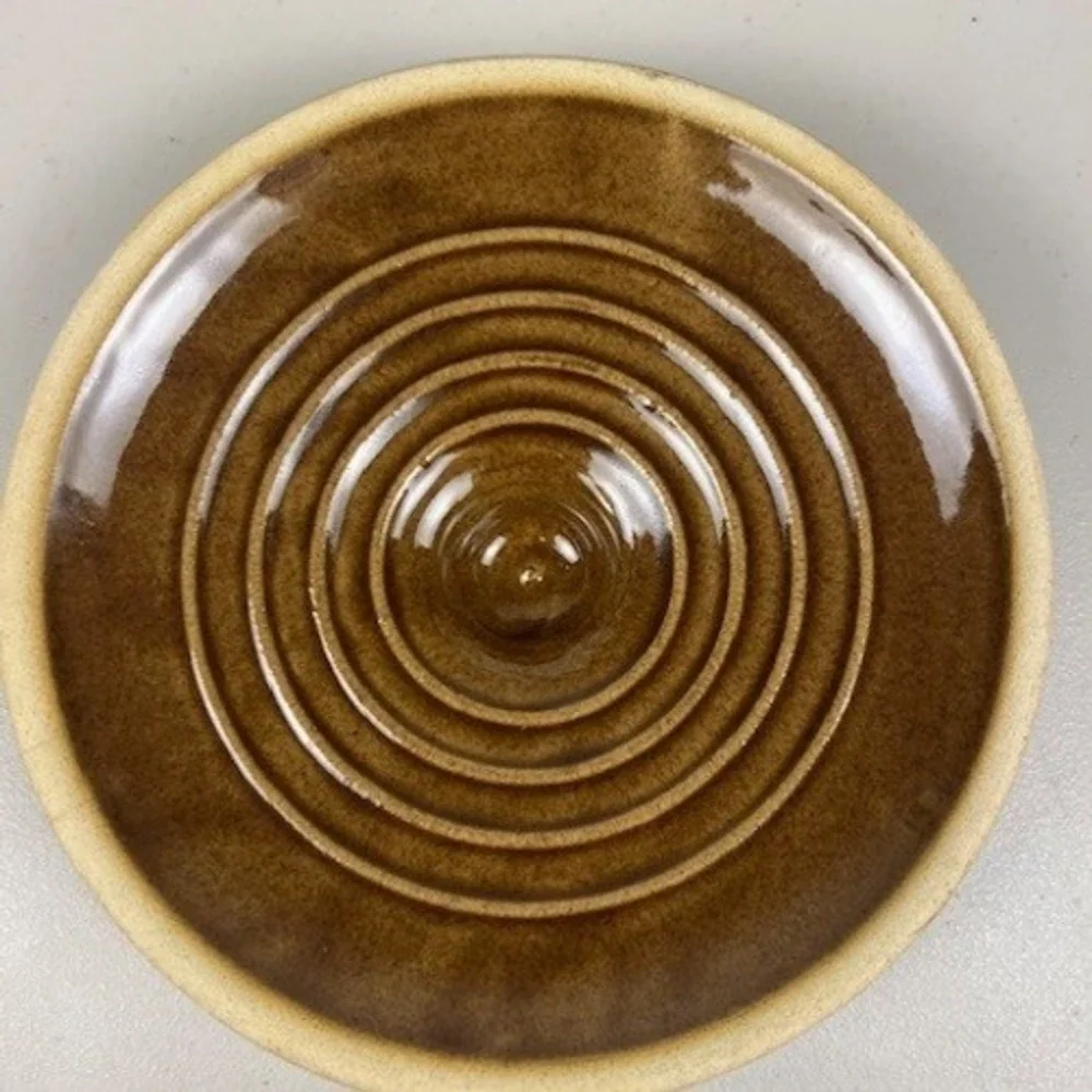Vintage USA‎ Brown Glazed Ribbed Stoneware Casserole Dish with Lid USA 8in